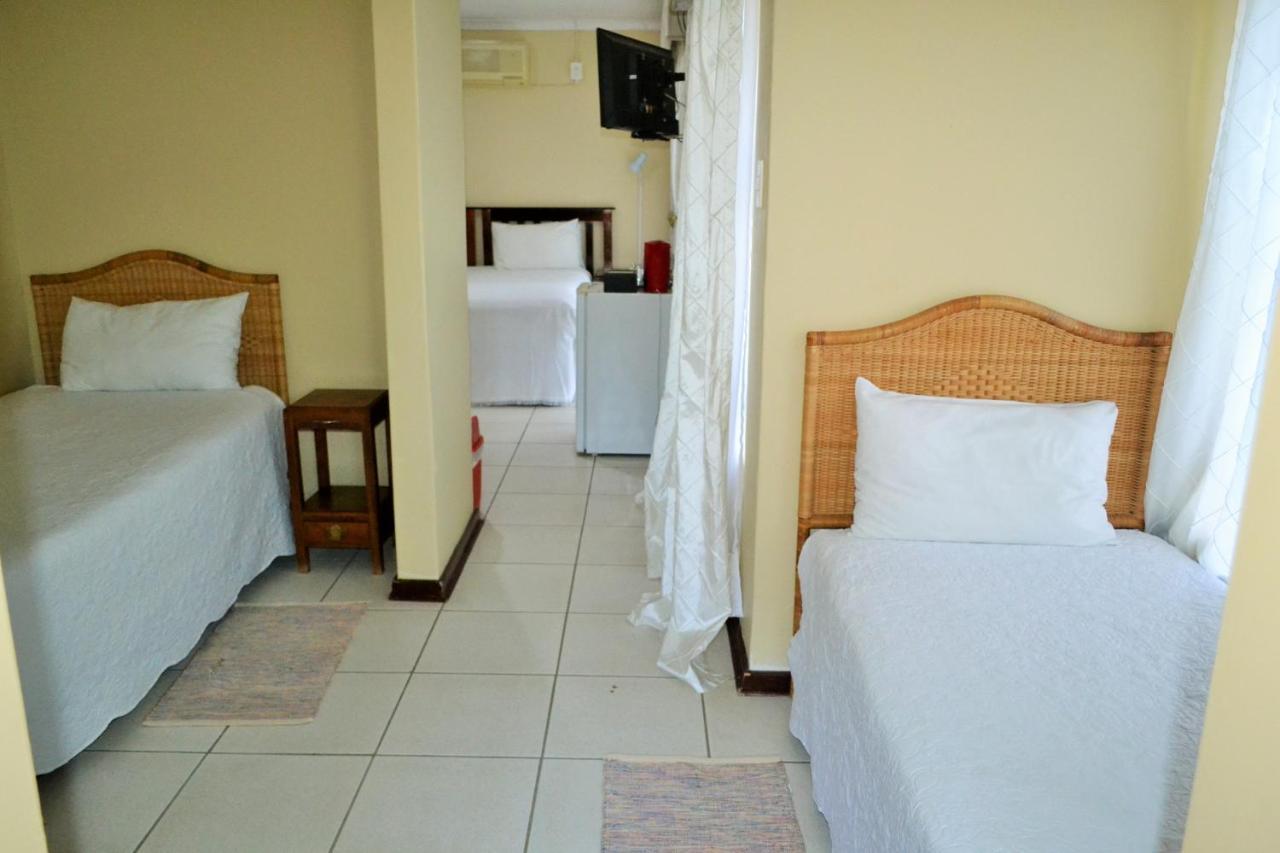 Kamogelo Guest House Pilanesberg Exterior photo